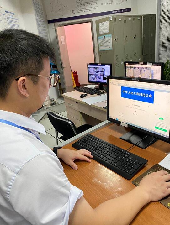 水晶城開展8月黨員固定主題黨日活動(dòng)