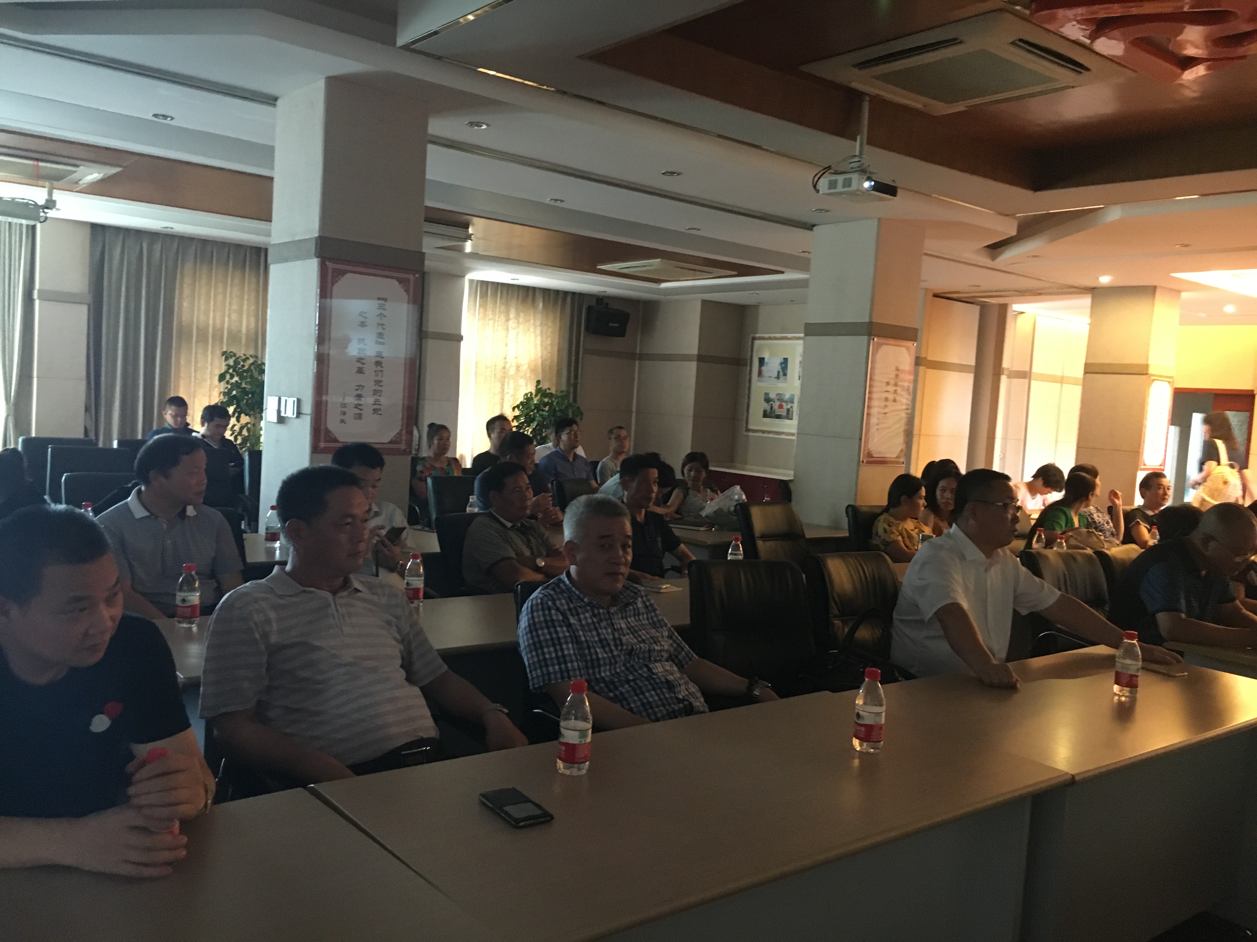 2篇-沒(méi)有共產(chǎn)黨就沒(méi)有新中國(guó)觀后感 (7).jpg 2篇-沒(méi)有共產(chǎn)黨就沒(méi)有新中國(guó)觀后感 (7).jpg